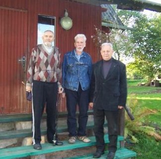 Lahkus mõttetalguliikumise pioneer Arnold Vaiksaar A_Vaiksaar_kolmekesi
